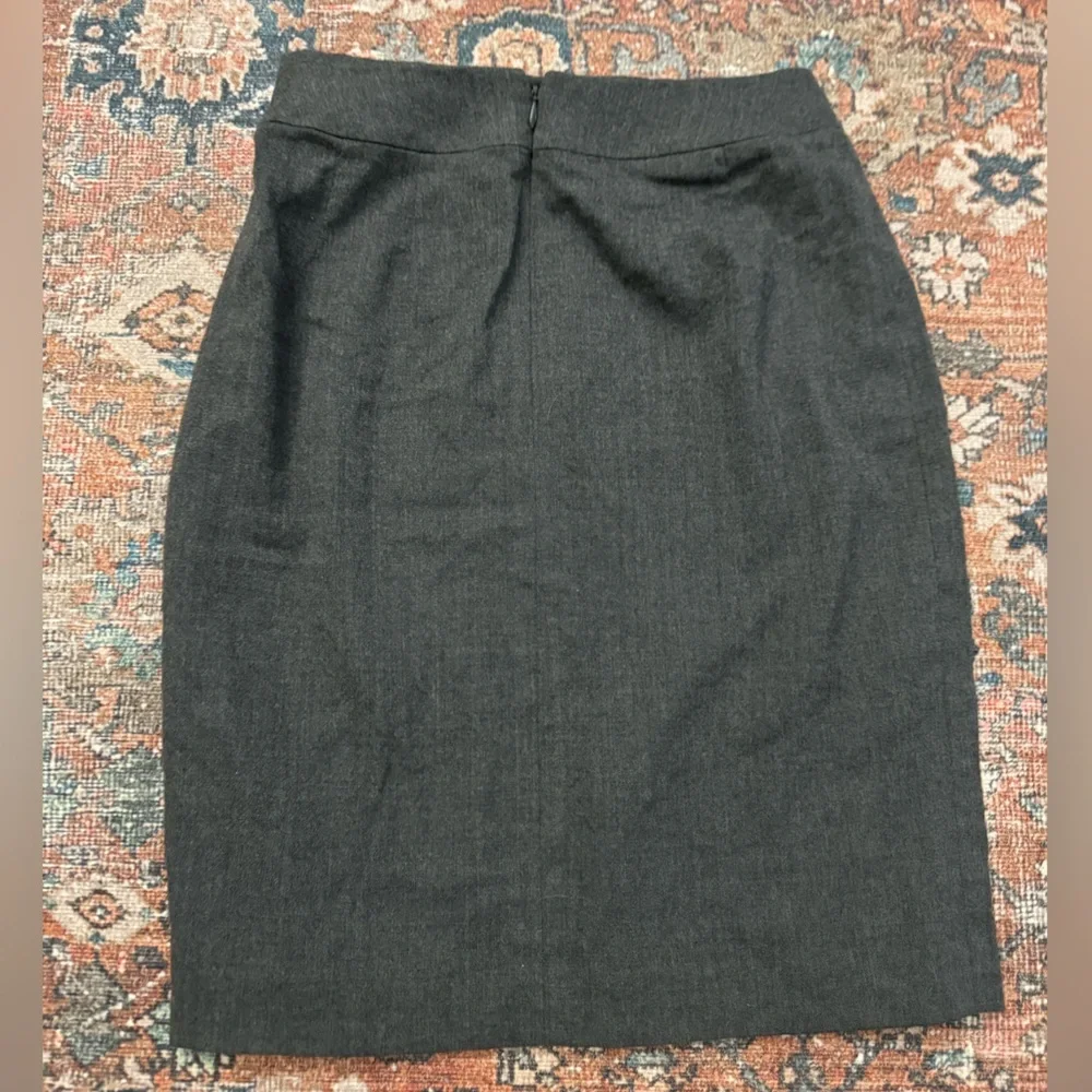 Talbots Women’s Wool size 0 vintage Charcoal grey knee length Pencil Skirt - Picture 5 of 5